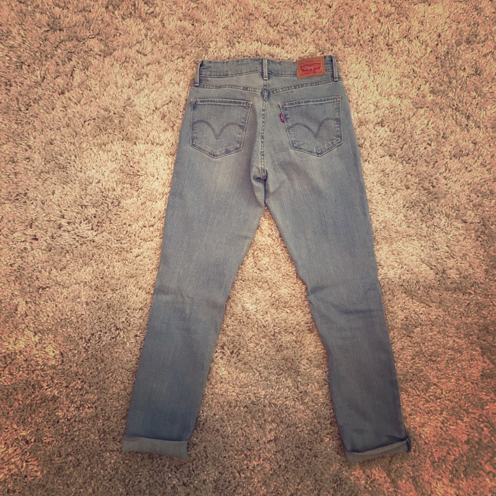 Levi jeans